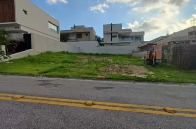 Oportunidade - Terreno em Condomínio - Condomínio Monte Carlo - Urbanova - 451m².