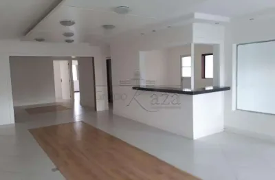 Linda casa comercial - totalmente reformada - vila betânia - 9 salas - 250m².