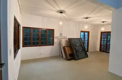 Oportunidade - Chácara - Jambeiro - Canaã 2 - 6 Dormitórios - 120m².