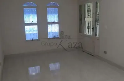 Casa sobrado - residencial união - 3 dormitórios - 140m² - aceita permuta.