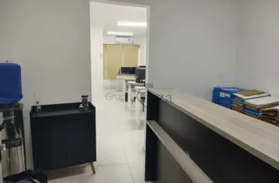 Oportunidade - sala comercial - edifício saint james - centro - 45m².