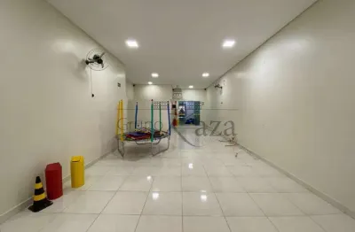 Casa comercial à venda na Avenida José Antônio Silvério, 1450405, Jardim Santa Júlia, São José dos Campos