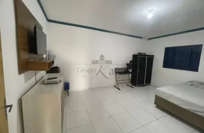 Oportunidade - terreno com casa e galpão - chácaras reunidas - 3 dormitórios - 750m² - aceita permuta.