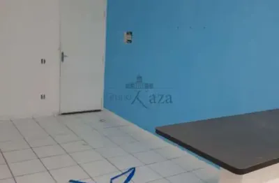 Oportunidade - Apartamento - Colônia Paraiso II - Parque dos Ipês - 2 Dormitórios - 55m².