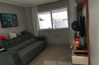 Oportunidade - Casa Sobrado - Loteamento Residencial Vista Linda - 3 Dormitórios - 134m²