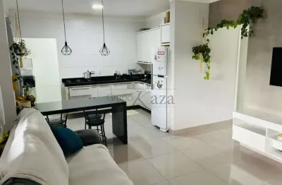 Oportunidade - Casa - Vale dos Pinheiros - 4 Dormitórios - 125m².