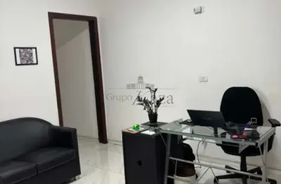 Oportunidade - Casa Comercial - Jardim Oriente - 2 Dormitórios - 125m².