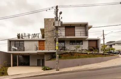 Oportunidade - Casa em Condomínio - Vivva Residencial Clube - Jardim Califórnia - 3 Suítes - 230m².