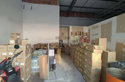 Casa comercial para alugar na Rua Antônio Afonso, Sala 01, Centro, Jacareí