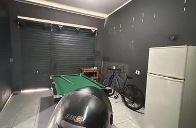 Casa comercial para alugar na Rua Luiz Simon, Jardim Paraíba, Jacareí