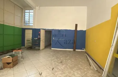 Casa comercial para alugar na Rua Doutor Lúcio Malta, Centro, Jacareí
