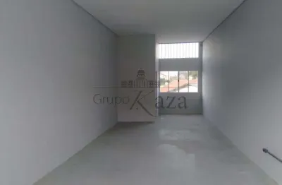 Casa comercial para alugar na Avenida Orlando Marson, Jardim Leblon, Jacareí