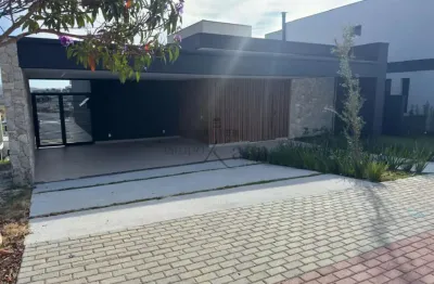 Casa em condomínio  condomínio mônaco  urbanova  3 suítes 320m².