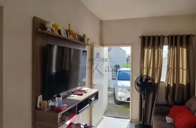 Casa com 2 quartos à venda na Rua Jairo Antunes Lemos, 502667, Residencial Parque dos Sinos, Jacareí