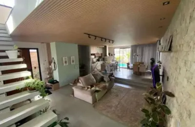 Oportunidade - Casa em Condomínio - Condomínio Residencial Fogaça - Jardim Panorama - 3 Dormitórios - 244m².