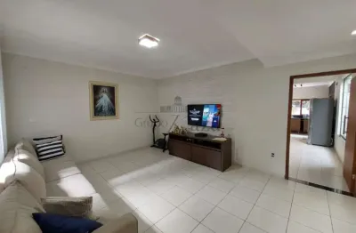 Casa sobrado - villa branca - jacareí - 3 dormitórios - 192m².