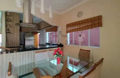 Casa com 3 quartos à venda na Rua Quintino Bocaíuva, 512169, Loteamento Villa Branca, Jacareí