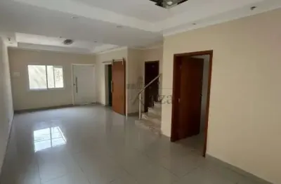 Oportunidade - casa sobrado - loteamento villa branca - 3 dormitórios - 250m² - estuda permuta e parcelamento direto.