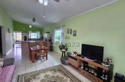 Oportunidade - chácara - chácaras rurais guararema - jacareí - 2 dormitórios - 160m².