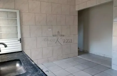 Casa com 2 quartos para alugar na Rua Arthur Aragão Domingues Caetano, Jardim Terras da Conceição, Jacareí