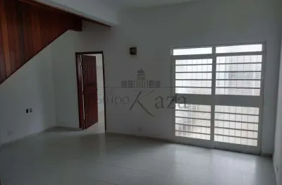 Casa com 3 quartos à venda na Rua Abade Irmãos Cachute, 512268, Centro, Jacareí