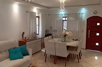 Oportunidade - casa - cidade jardim - jacareí - 3 dormitórios sendo 1 suíte - 210m².