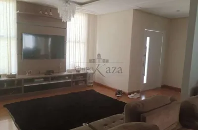 Oportunidade - casa em condomínio - condomínio terras de santa helena - terras de santa helena - jacareí - 4 dormitórios - 325m²