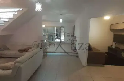 Oportunidade - Casa em Condomínio - Condomínio Jardim Coleginho - Vila Zezé - 4 Dormitórios - 312,75m² - Estuda Permuta.