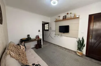 Casa Sobrado - Cidade Jardim - Jacareí - 7 Dormitórios - 617m² - Estuda Permuta.