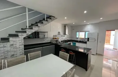 Casa Condomínio - Jardim Jacinto - Residencial Bosque dos Manacas - 190m² -  3 Dormitórios.