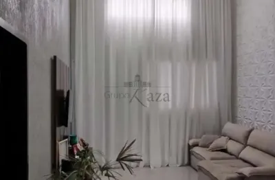 Oportunidade - Casa - Villa Branca - Jacareí - 3 Dormitórios - 250m².