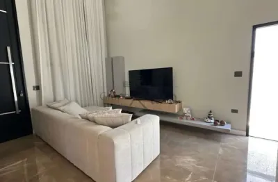 Oportunidade - Casa em Condomínio - Condomínio Terras do Vale - Caçapava - 3 Dormitórios - 148m².