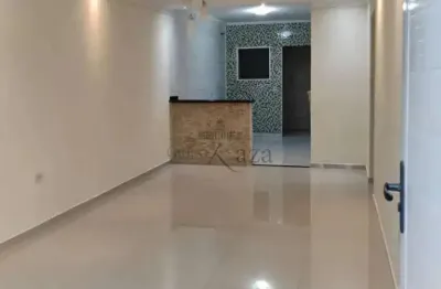 Oportunidade - Casa em Condomínio - Loteamento Jardim Sol Nascente - Residencial Santa Rita - 2 Dormitórios - 75m².