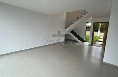 Oportunidade - Casa em Condomínio - Condomínio Jardim Coleginho - Vila Zezé - 3 Dormitórios - 379m².