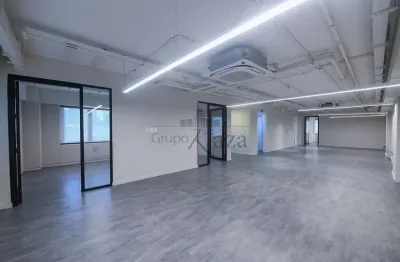 Prédio para alugar na Rua Doutor Mário Ferraz, 542184, Jardim Europa, São Paulo