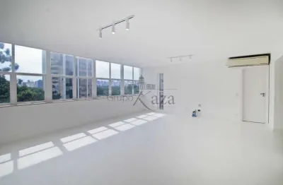 Apartamento com 3 quartos para alugar na Rua André Fernandes, Torre A, 522085, Itaim Bibi, São Paulo