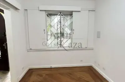 Casa com 2 quartos para alugar na Rua Piauí, 5121864, Higienópolis, São Paulo