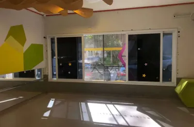 Casa comercial para alugar na Rua Aracari, 522088, Itaim Bibi, São Paulo