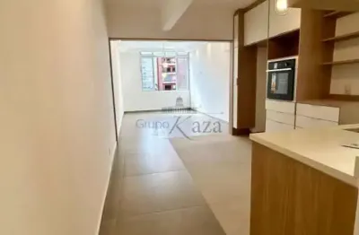 Apartamento com 3 quartos à venda na Rua Tabapuã, 532088, Itaim Bibi, São Paulo