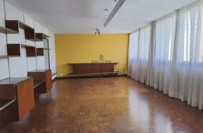 Apartamento com 4 quartos para alugar na Alameda Lorena, B, 5120841, Jardim América, São Paulo