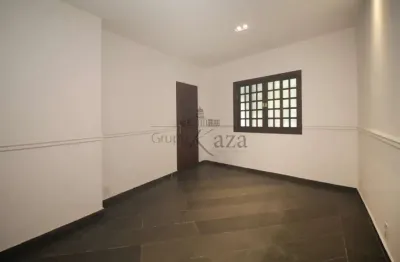 Casa com 2 quartos para alugar na Rua Desembargador Vicente Penteado, 522589, Jardim América, São Paulo