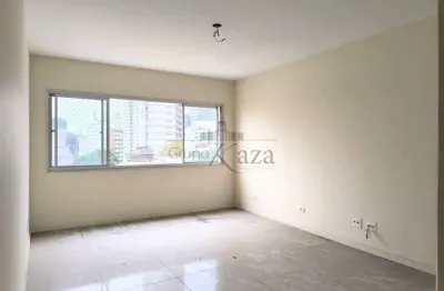 Apartamento com 2 quartos para alugar na Rua Girassol, Bloco B, 592684, Vila Madalena, São Paulo
