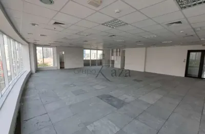 Prédio para alugar na Rua Guaraiúva, 512187/135, Brooklin, São Paulo