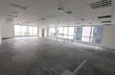 Prédio para alugar na Rua Araguari, 582385, Moema, São Paulo