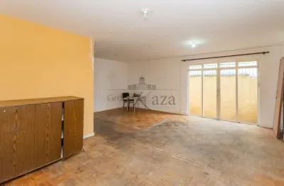 Casa com 3 quartos para alugar na Rua Panapoi, 512886, Campo Belo, São Paulo