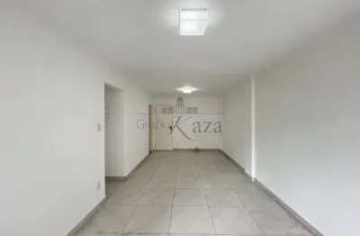 Apartamento com 3 quartos para alugar na Rua Doutor Plínio Barreto, 522489, Bela Vista, São Paulo