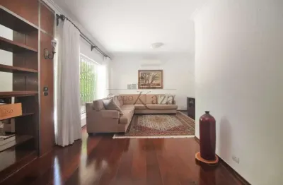 Casa com 5 quartos para alugar na Rua Sarita Cyrillo, 522289, Jardim Paulista, São Paulo