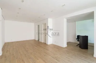 Casa comercial para alugar na Avenida Arnolfo Azevedo, 512788, Pacaembu, São Paulo