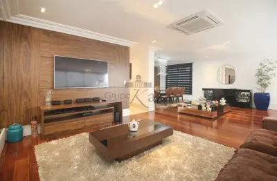 Casa com 4 quartos para alugar na Rua José Jannarelli, 582582, Vila Progredior, São Paulo