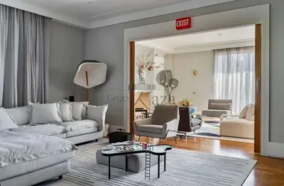 Casa com 5 quartos para alugar na Rua Janaúba, 512382, Cidade Jardim, São Paulo